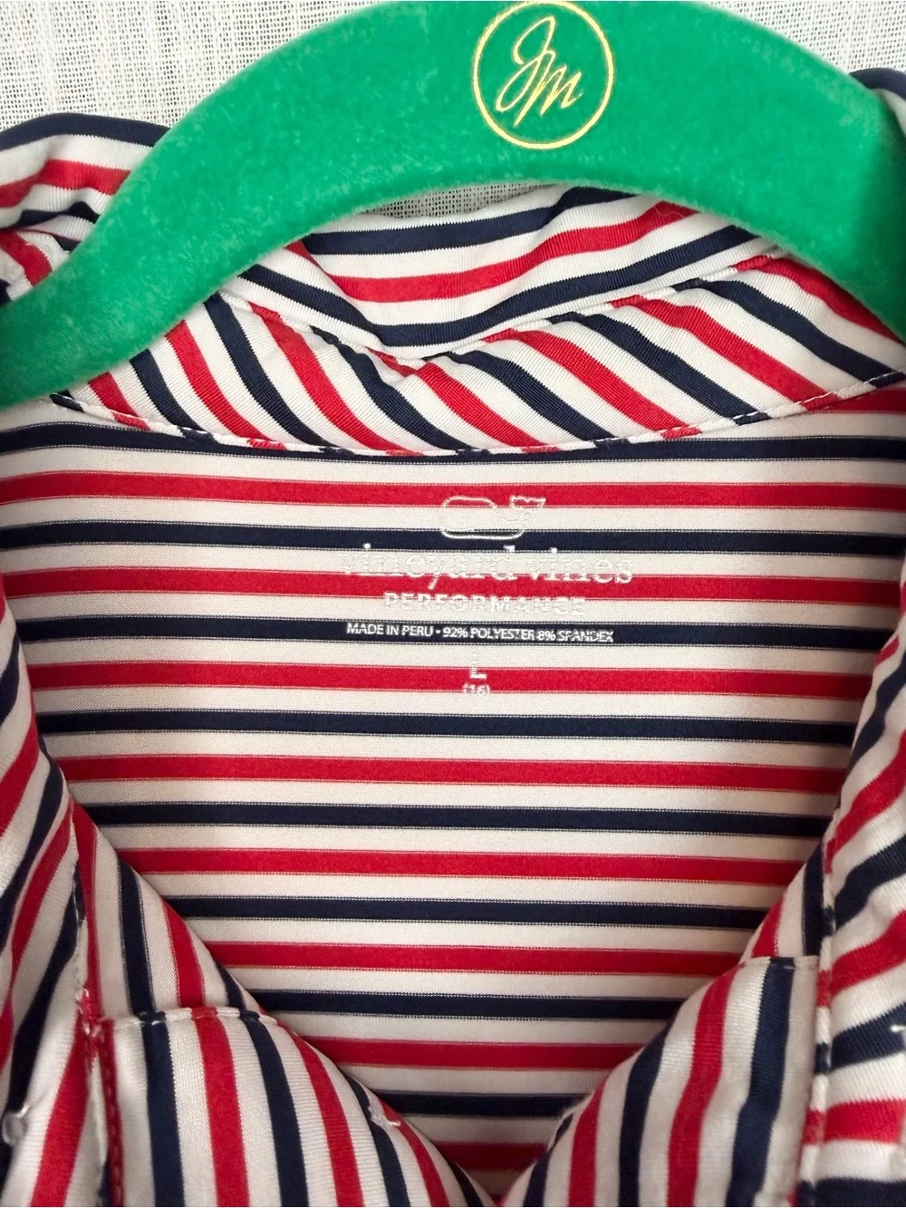 Vineyard Vines 🐳 vineyard